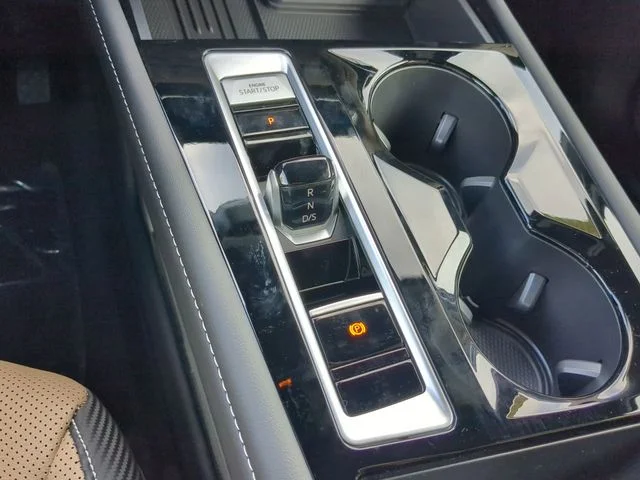 2026 Volkswagen Atlas Cross Sport SE w/Tech - Photo 27