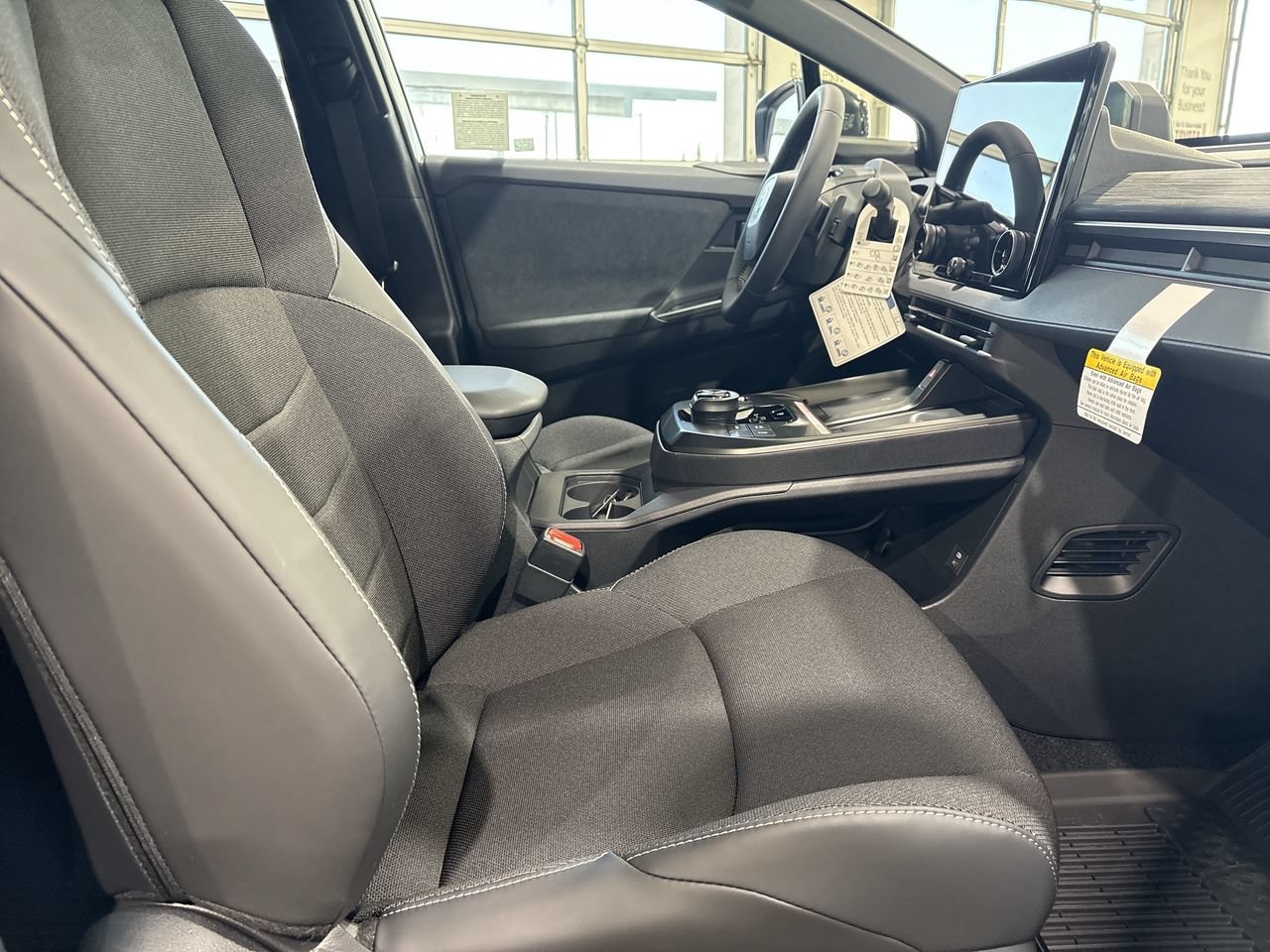 2026 Toyota C-HR SE - Photo 25
