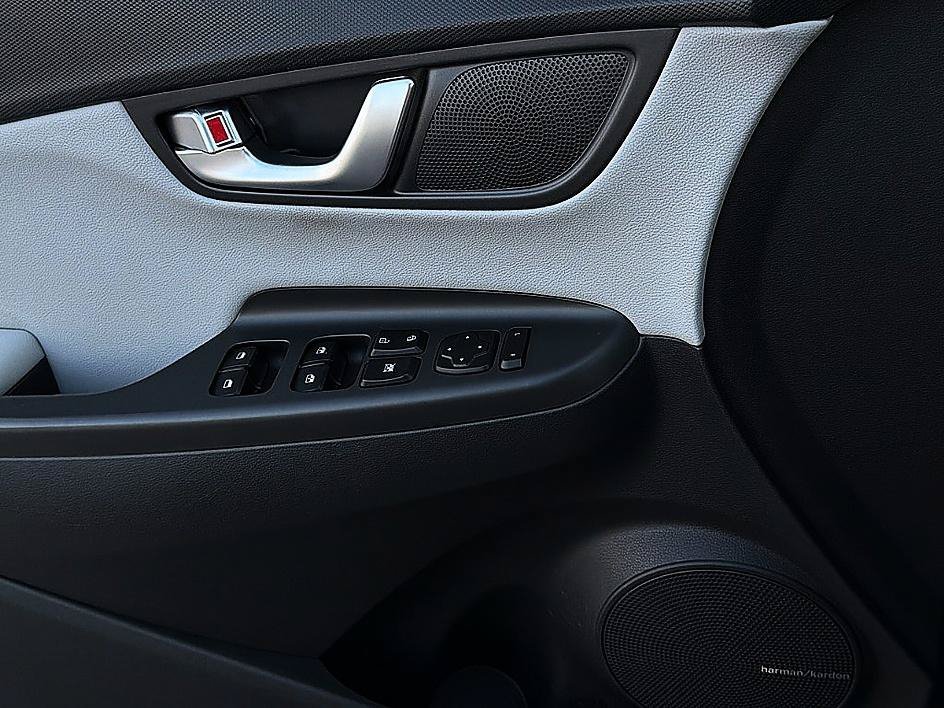 Used 2023 Ecotronic Gray Hyundai Limited image 24