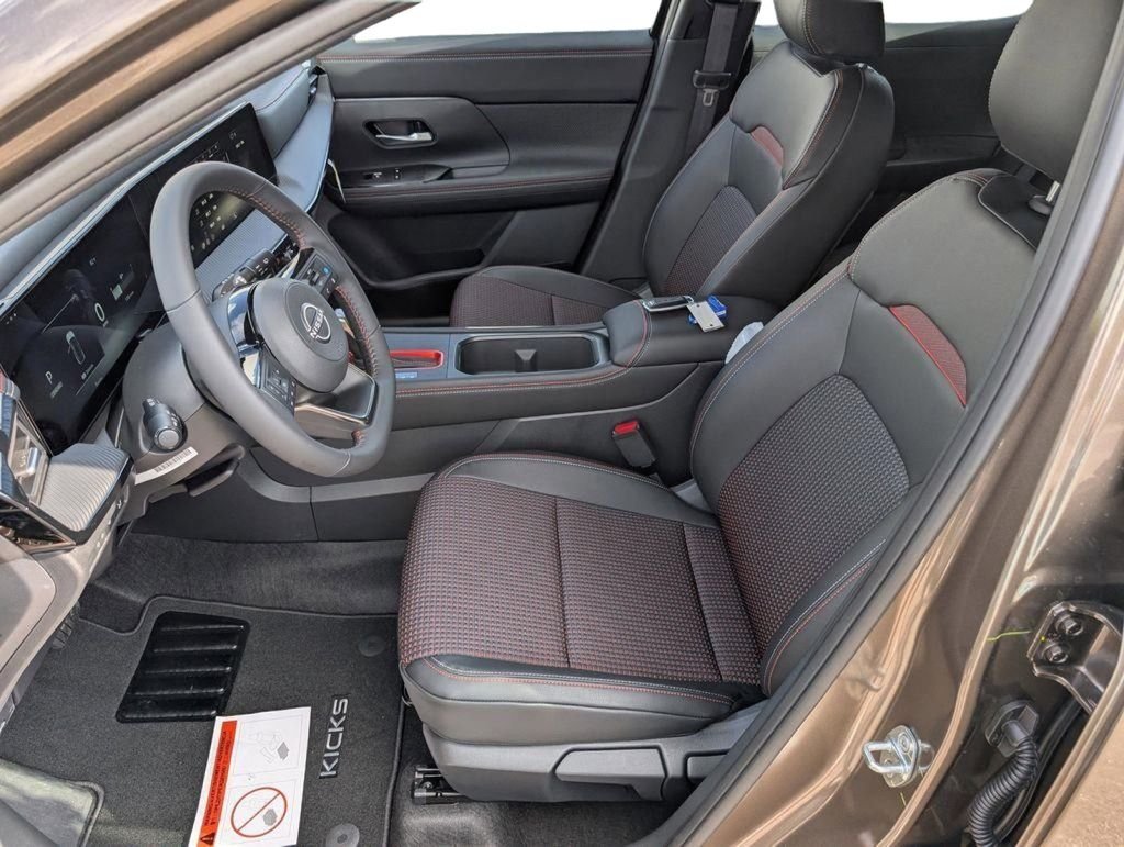 2026 Nissan KICKS SR - Photo 16