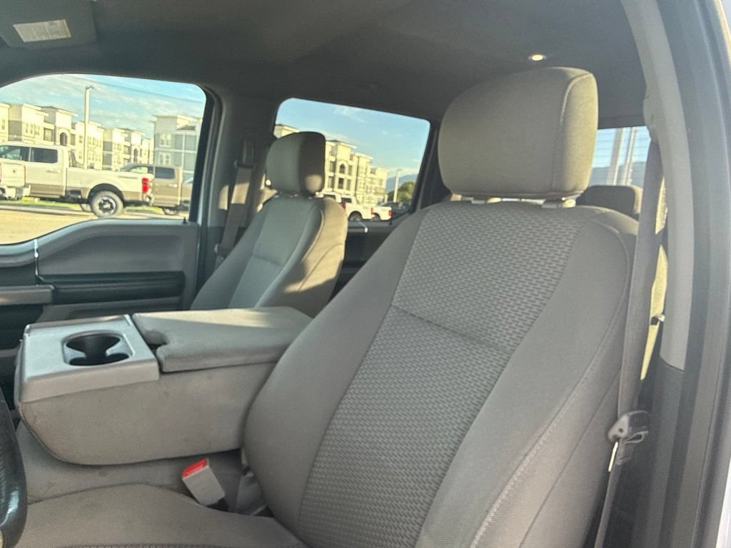 Used 2019 Oxford White Ford XLT image 24