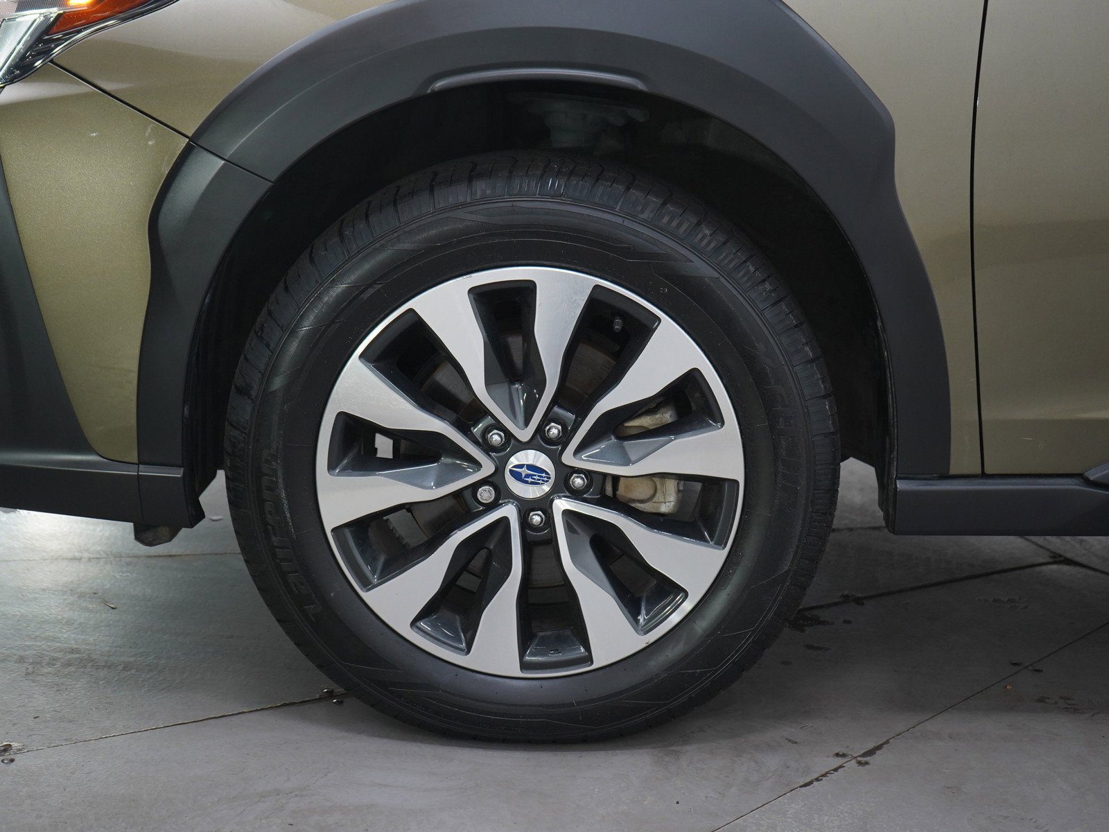 Used 2023 Autumn Green Metallic Subaru Touring image 29