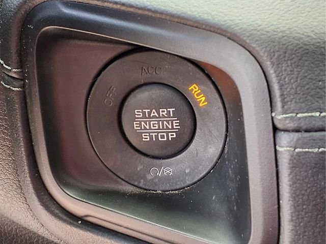 Used 2024 White Jeep Sahara image 16