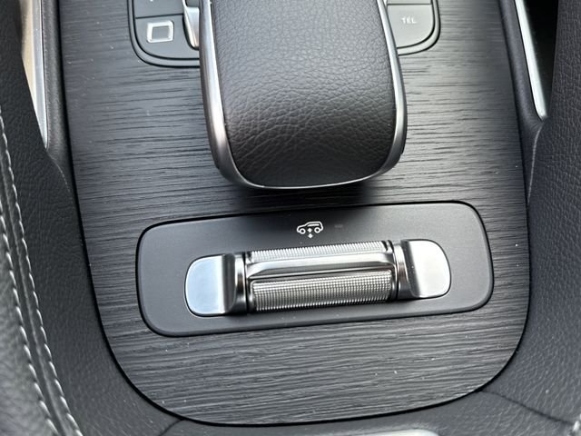 Used 2025 Black Mercedes-Benz GLE 580 image 23