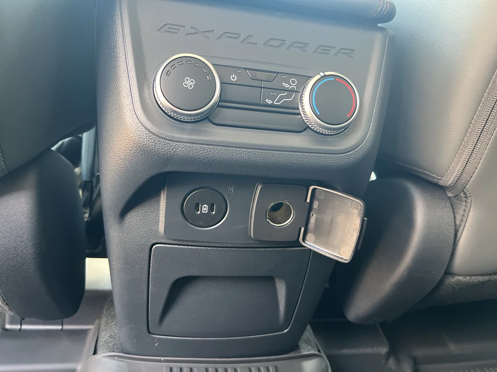 New 2026 Agate Black Metallic Ford Active image 26