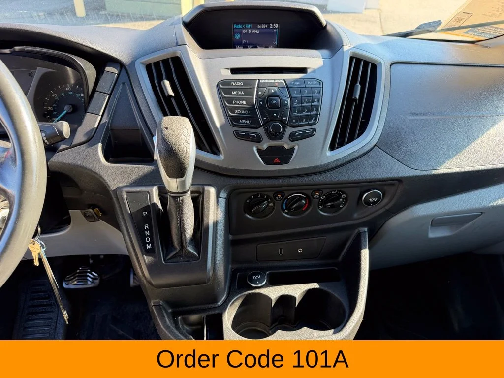 Used 2015 Red Ford Base image 8
