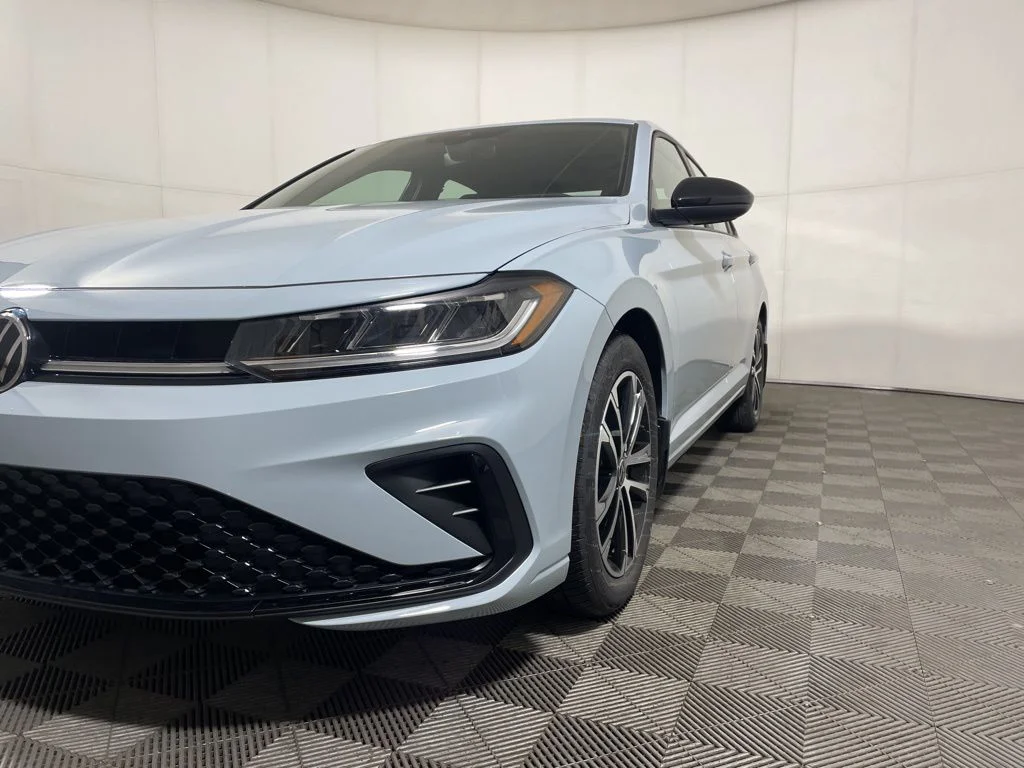 2026 Volkswagen Jetta Sport - Photo 25
