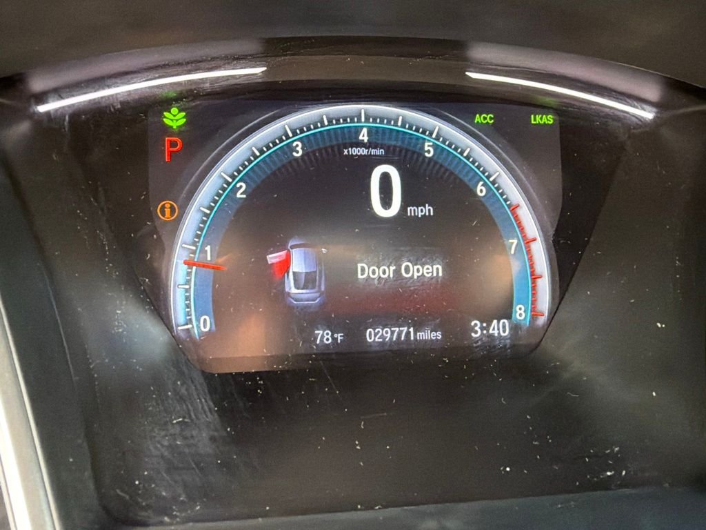 Used 2019  Honda EX image 6