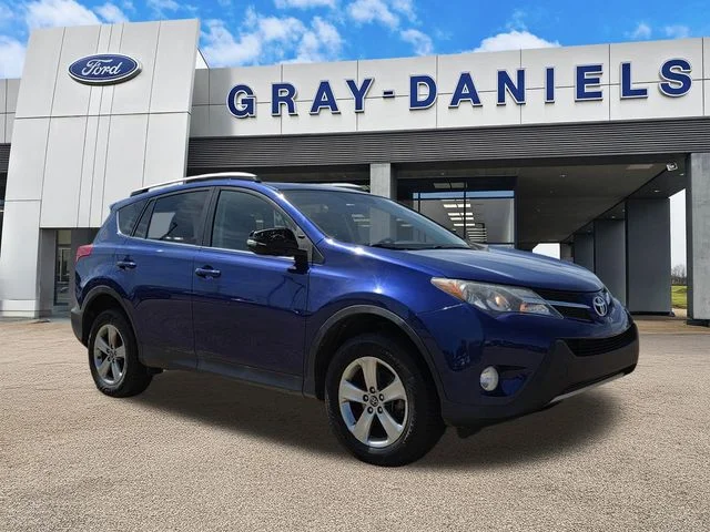 2015 Toyota RAV4 XLE's photo