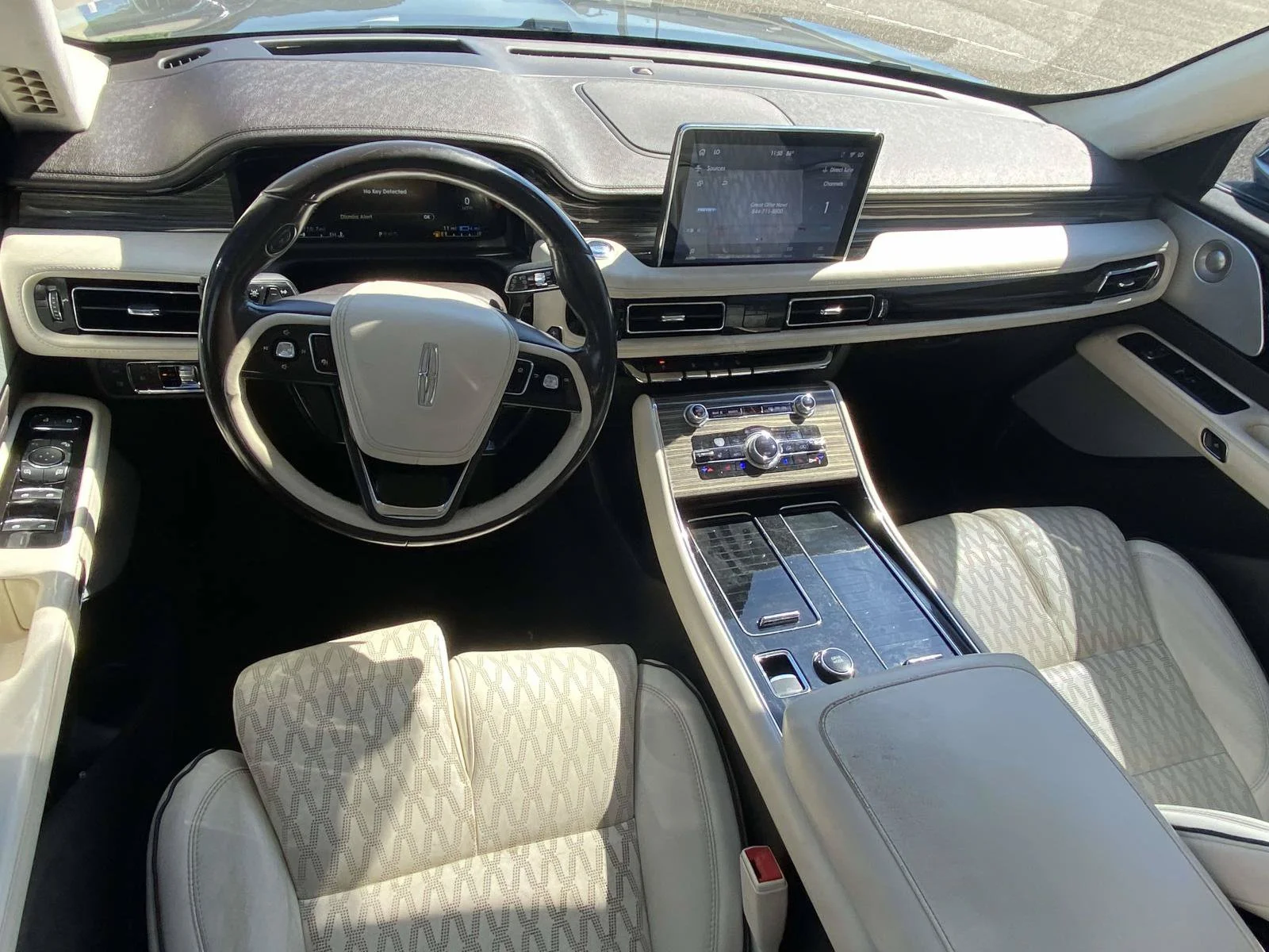 Used 2020 Gray Lincoln Black Label Grand Touring image 12