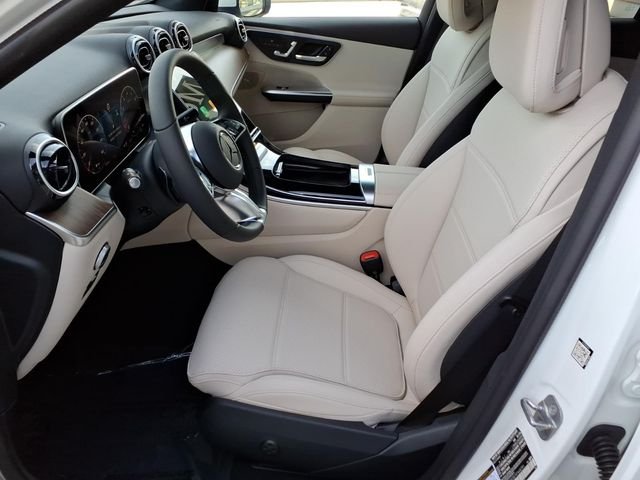 New 2027 White Mercedes-Benz GLC 300 image 14