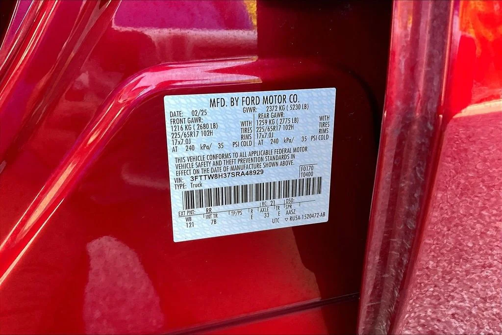 Used 2025 Red Ford XLT image 23