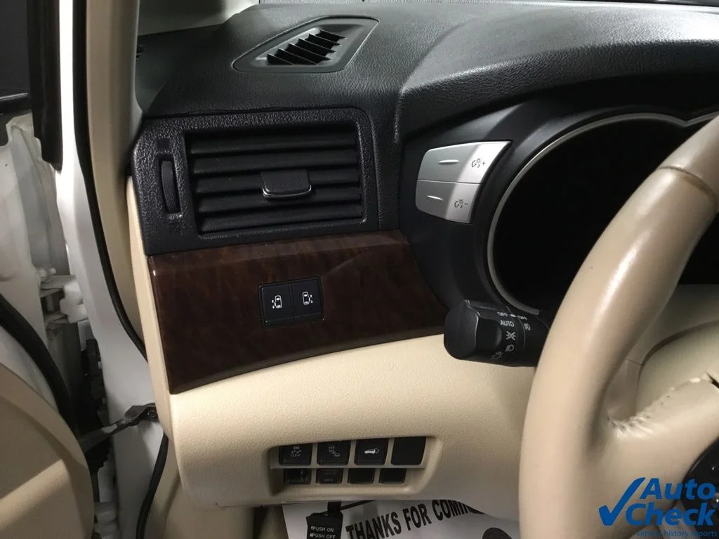 Used 2011 White Nissan 3.5 LE image 24