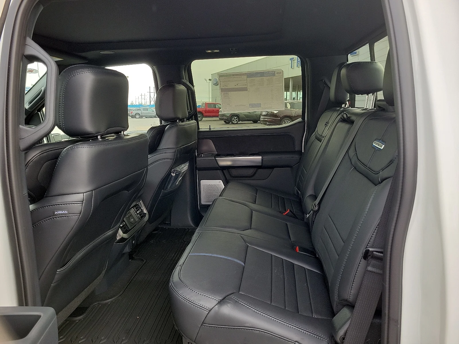 New 2026 Star White Metallic Tri-Coat Ford F-250&reg; Platinum&reg; image 9
