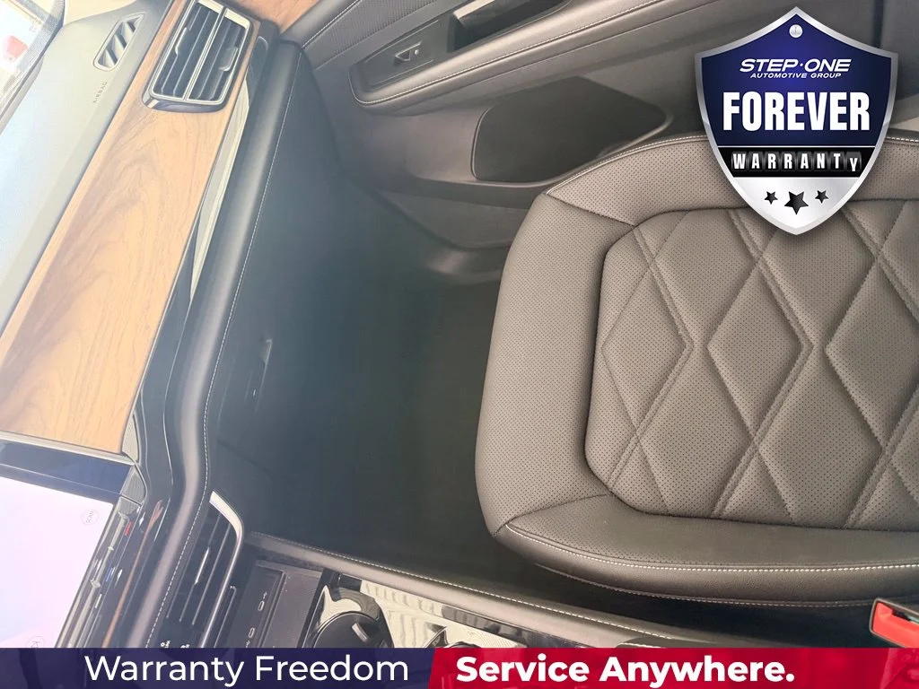 Used 2025 Black Volkswagen 2.0T SE w/Technology image 24