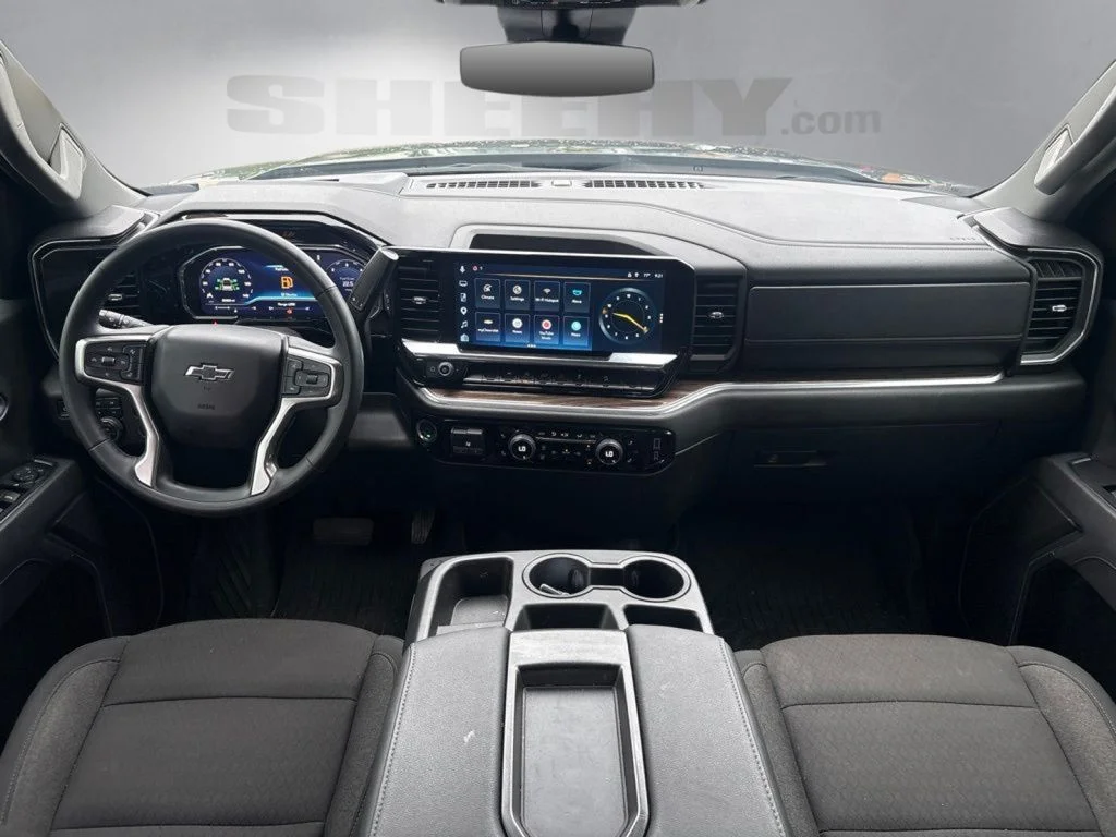 Used 2025 Black Chevrolet RST image 3