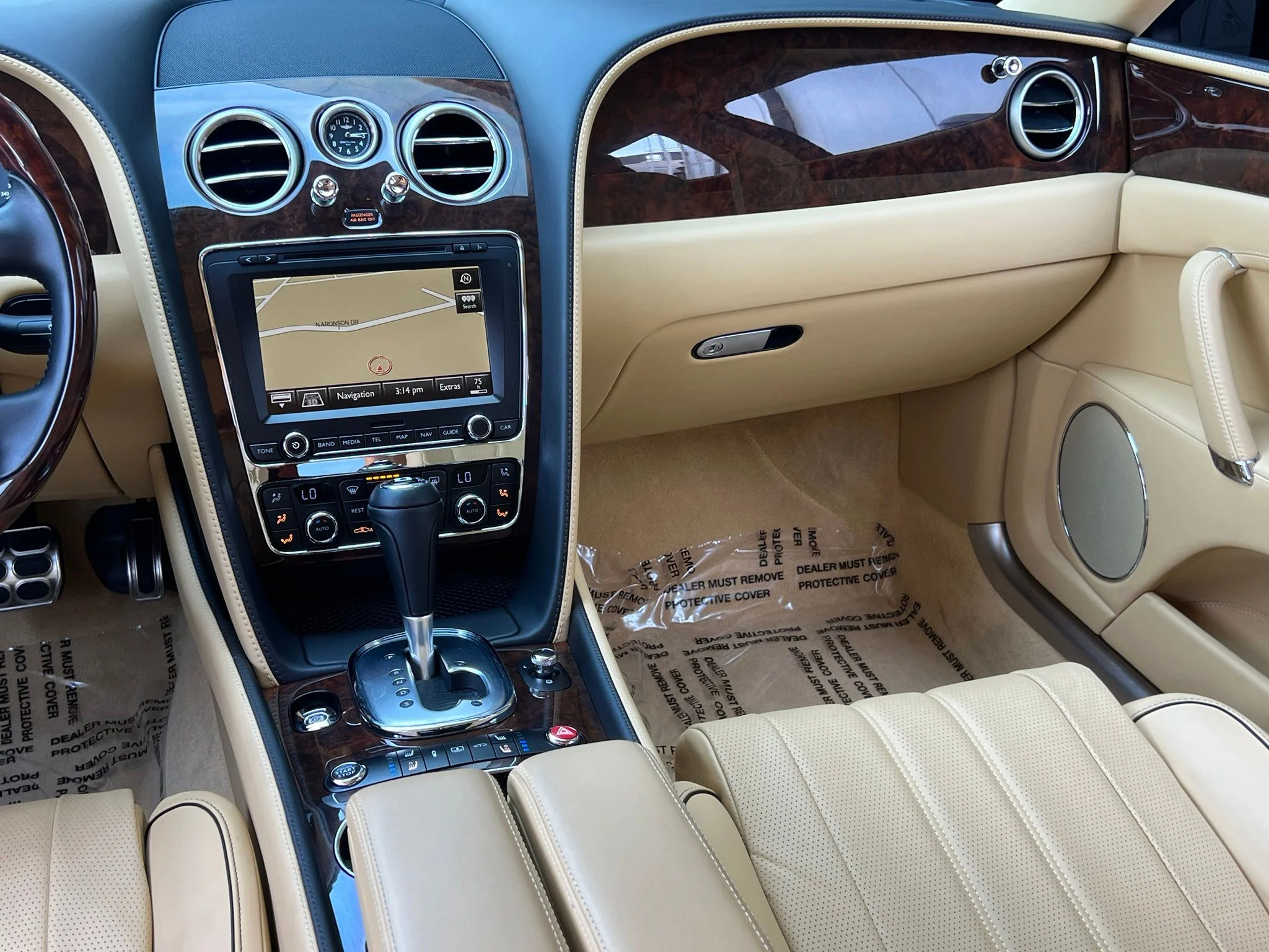 Used 2014 Black Bentley Base image 28