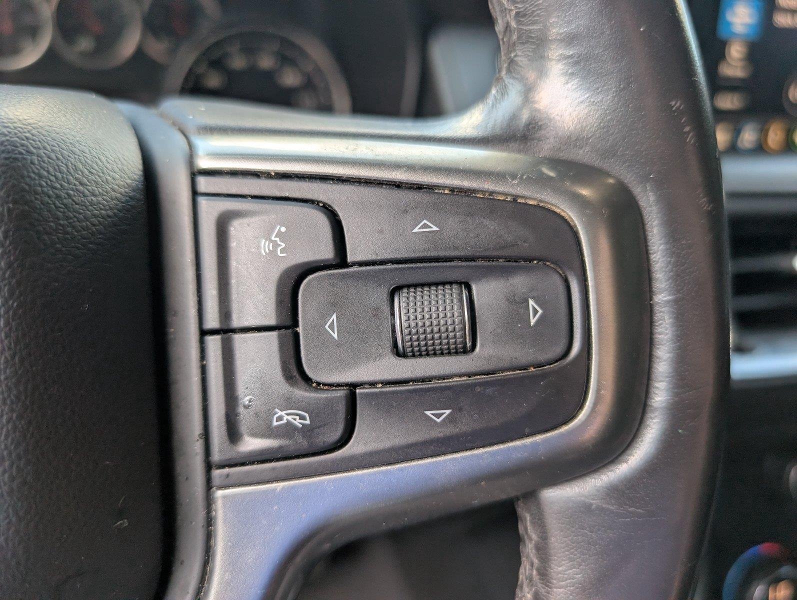 Used 2021 Shadow Gray Metallic Chevrolet LT image 27