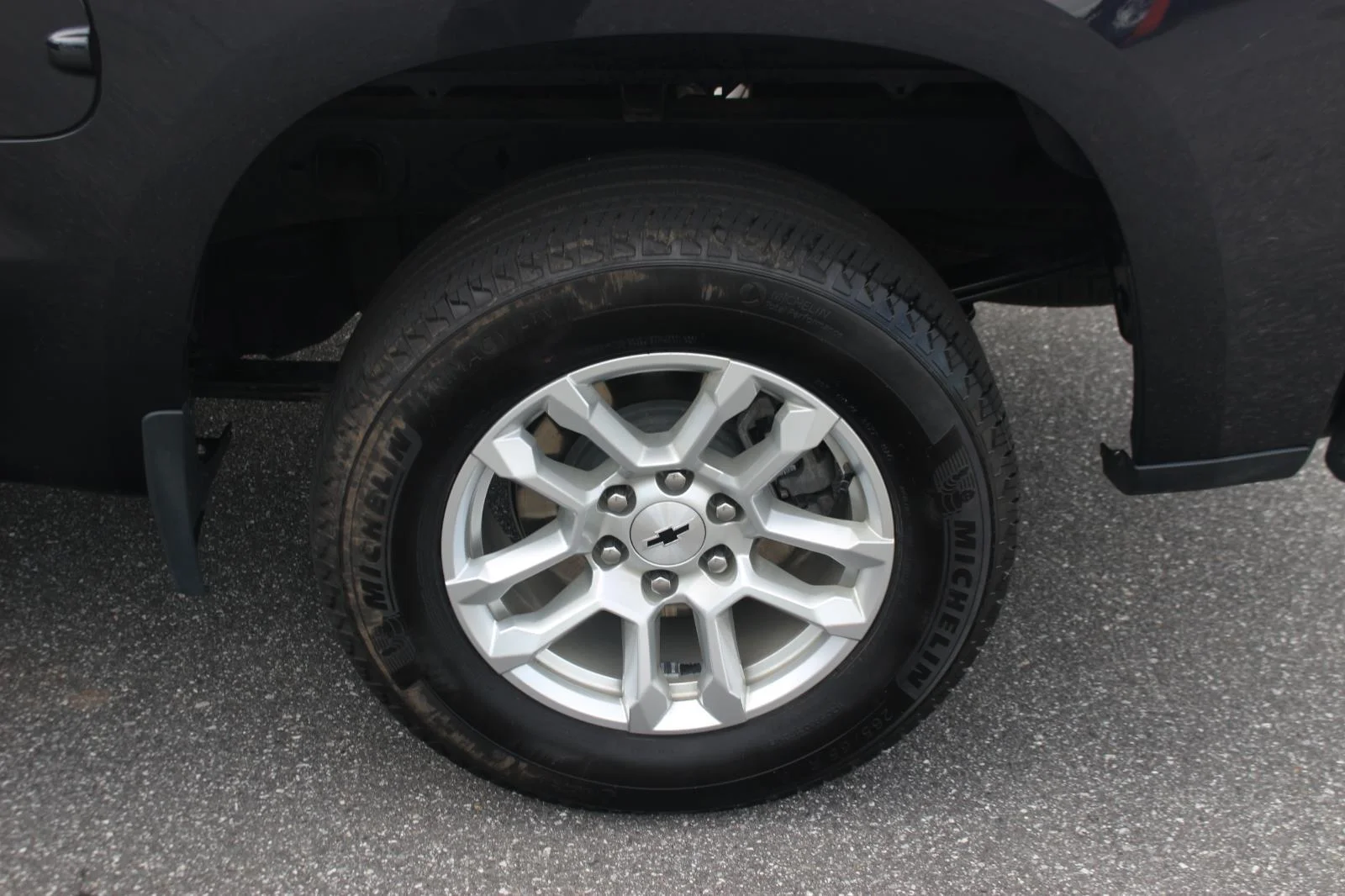 Used 2024 Dark Ash Metallic Chevrolet RST image 33