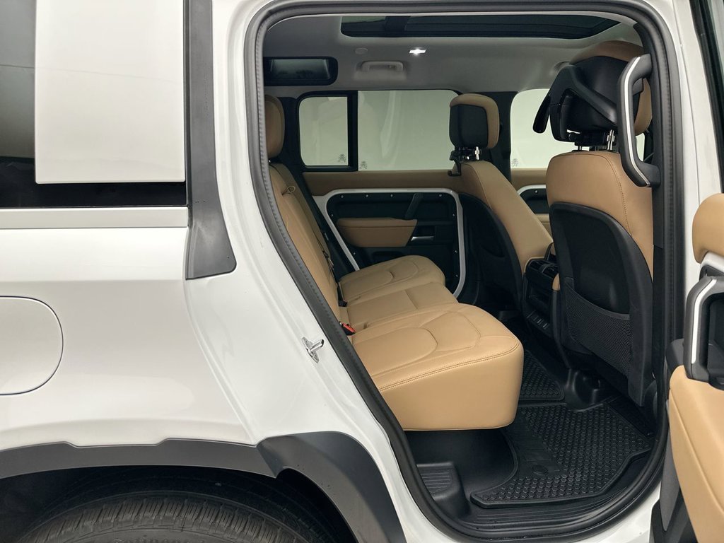 New 2026 Fuji White Land Rover S image 7