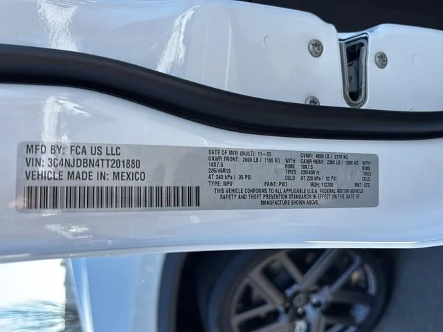 New 2026 White/off-white Jeep Latitude image 46