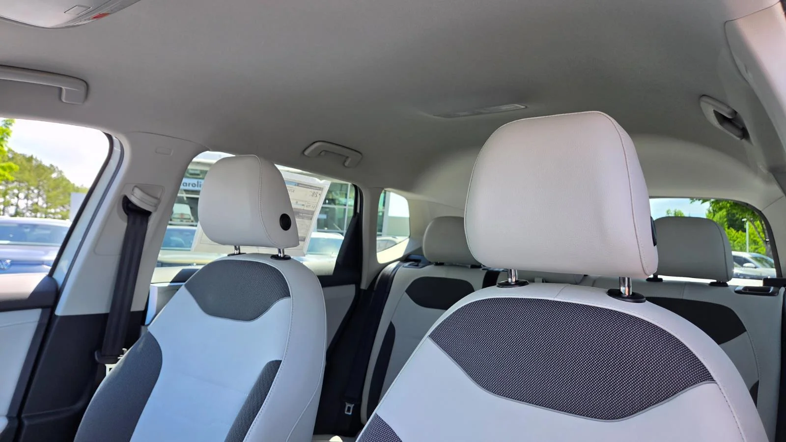 New 2026 Pure White Volkswagen SE image 41