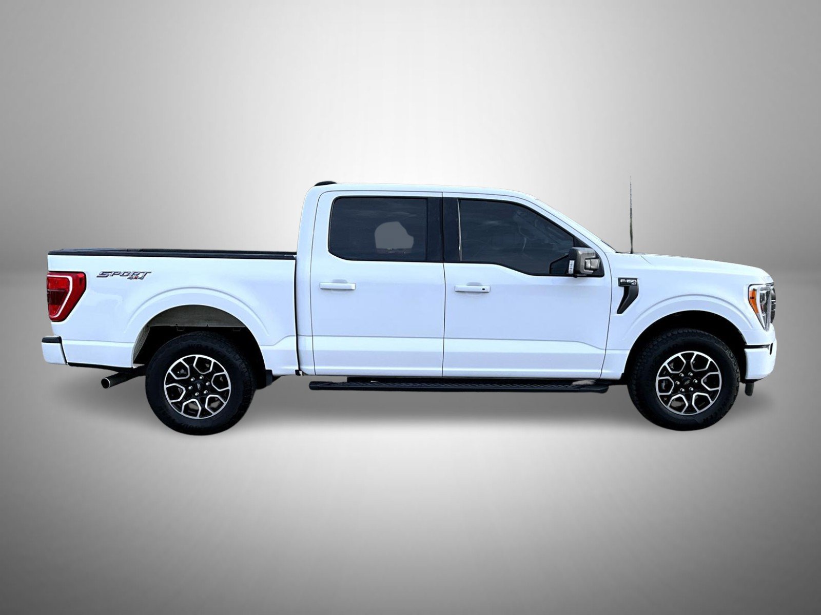 Used 2023 White Ford XLT image 4