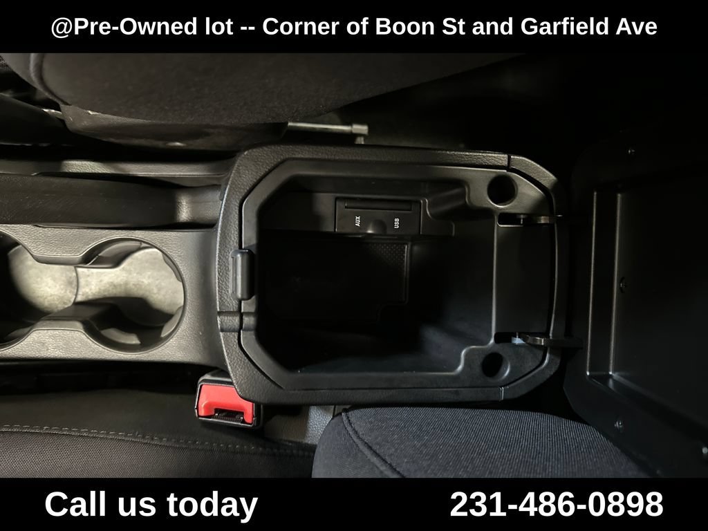 Used 2014 RED HOT Chevrolet 1LT image 25