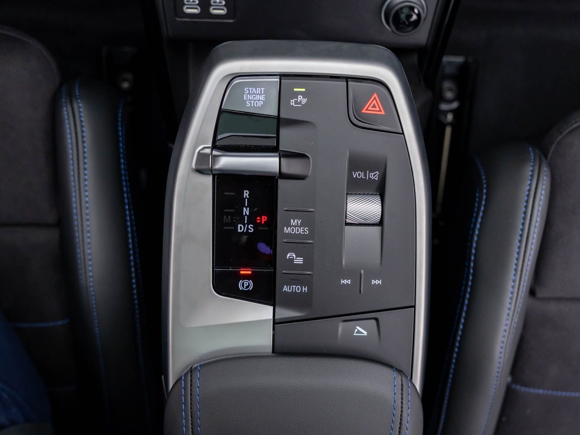 New 2026 Alpine White BMW xDrive28i image 21