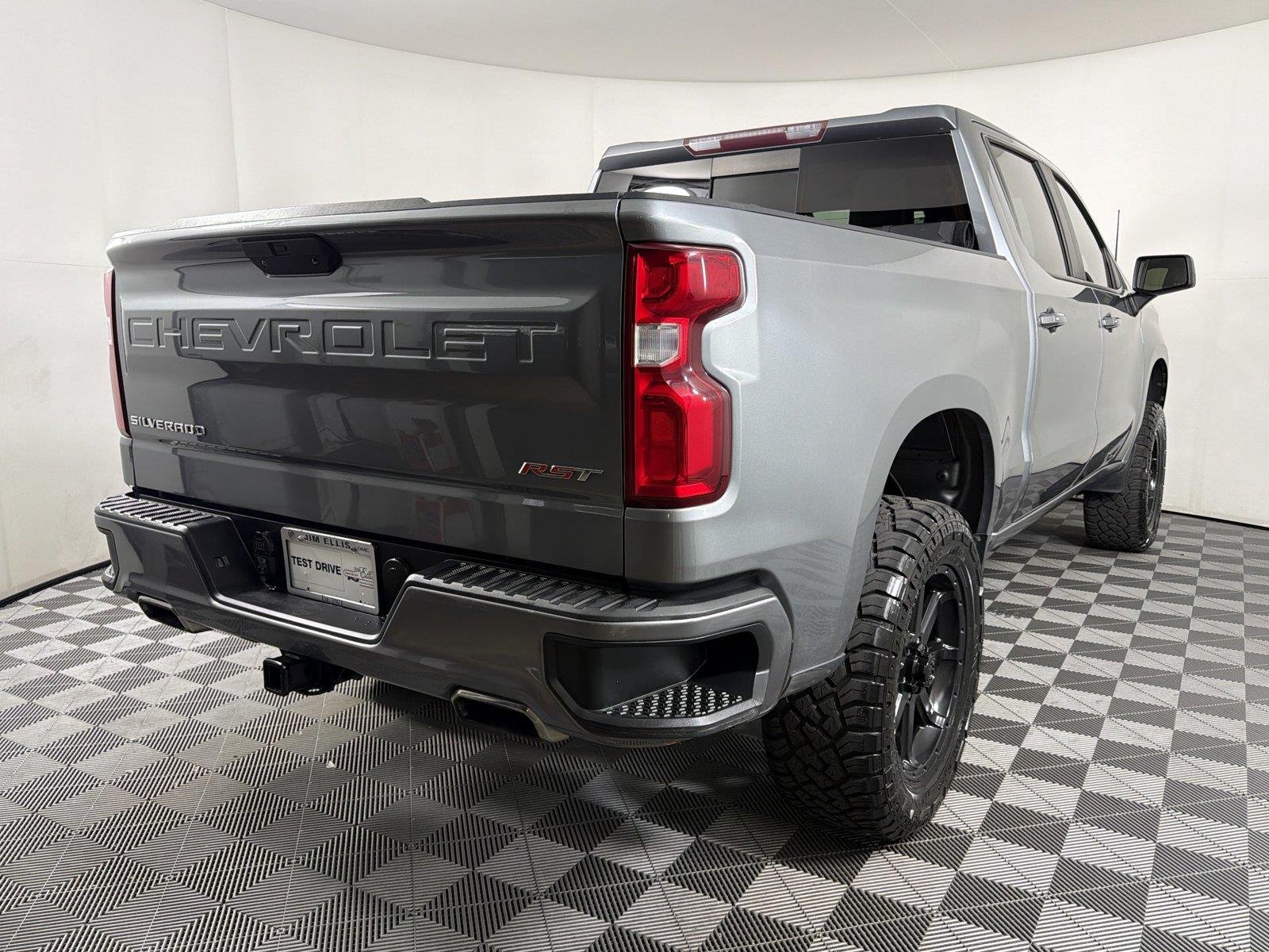 2019 Chevrolet Silverado 1500 RST - Photo 6