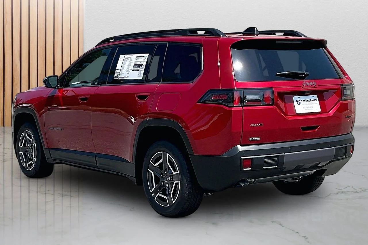 New 2026 Red Hot Pearlcoat Jeep Limited image 6