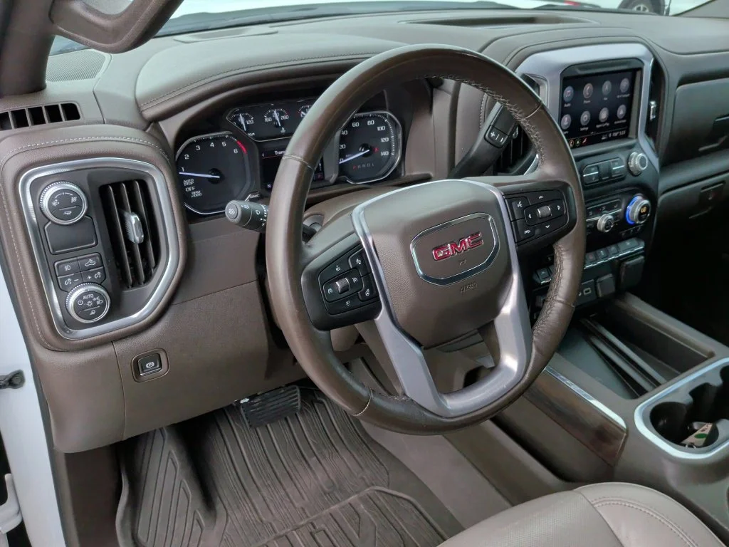 Used 2019 White GMC SLT image 15