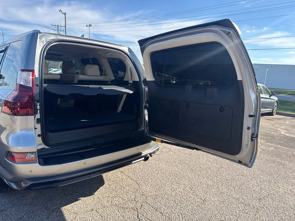 Used 2021  Lexus GX 460 Premium image 33