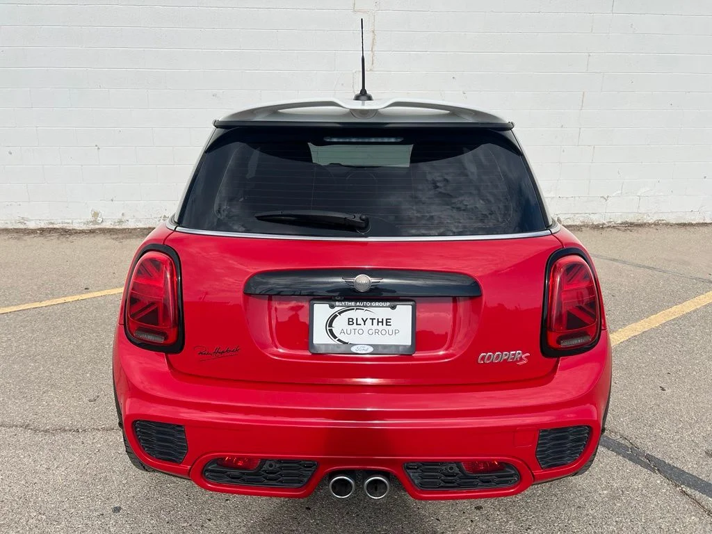 Used 2021 Chili Pepper Red MINI  image 4