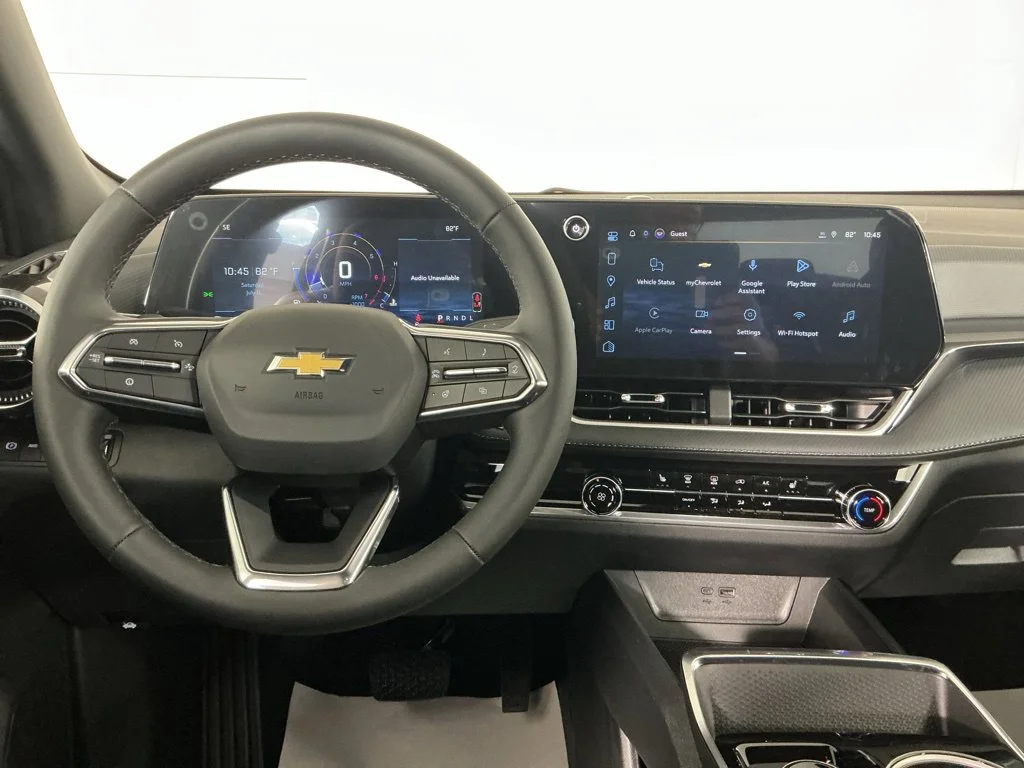 New 2027 Mosaic Black Metallic Chevrolet LT image 14