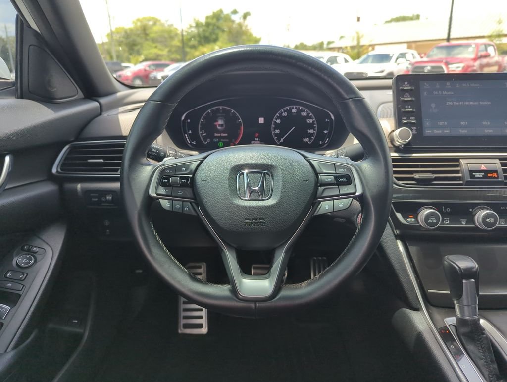Used 2018  Honda Sport image 17