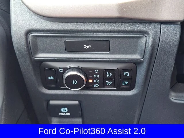 New 2026 Oxford White Ford XLT image 22