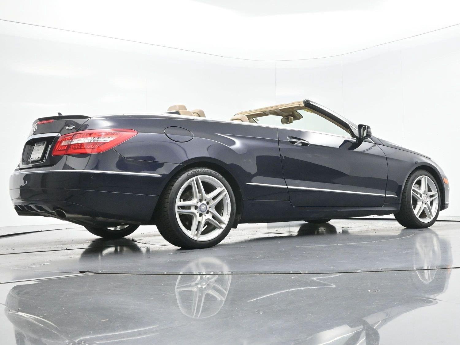 Used 2011 Capri Blue Metallic Mercedes-Benz E 350 image 51