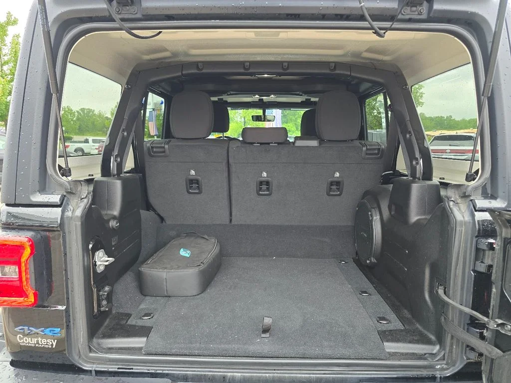 Used 2023 Black Jeep Rubicon 4xe image 30
