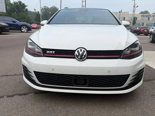 Used 2016 Pure White Volkswagen S image 5