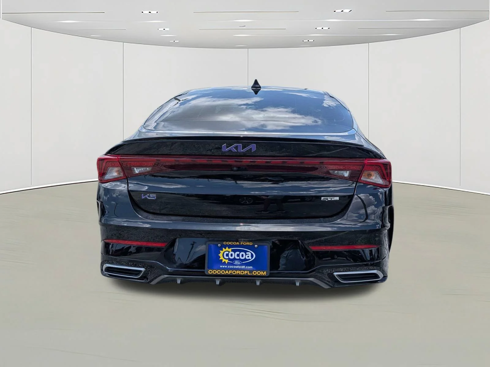Used 2023 Black Kia GT-Line image 4