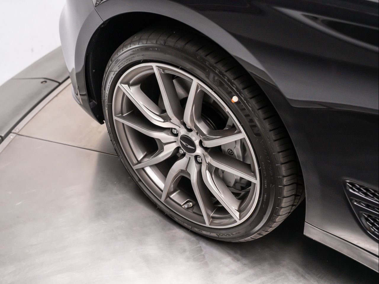New 2026 Vik Black Genesis 2.5T image 11