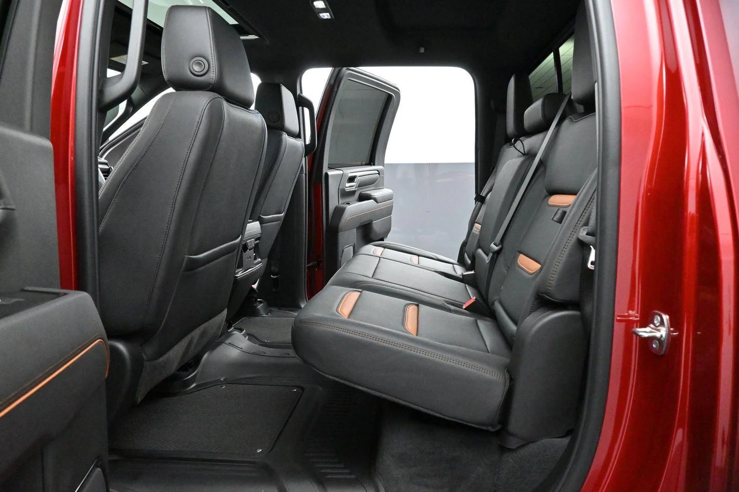 Used 2026 Volcanic Red Tintcoat GMC AT4 image 34