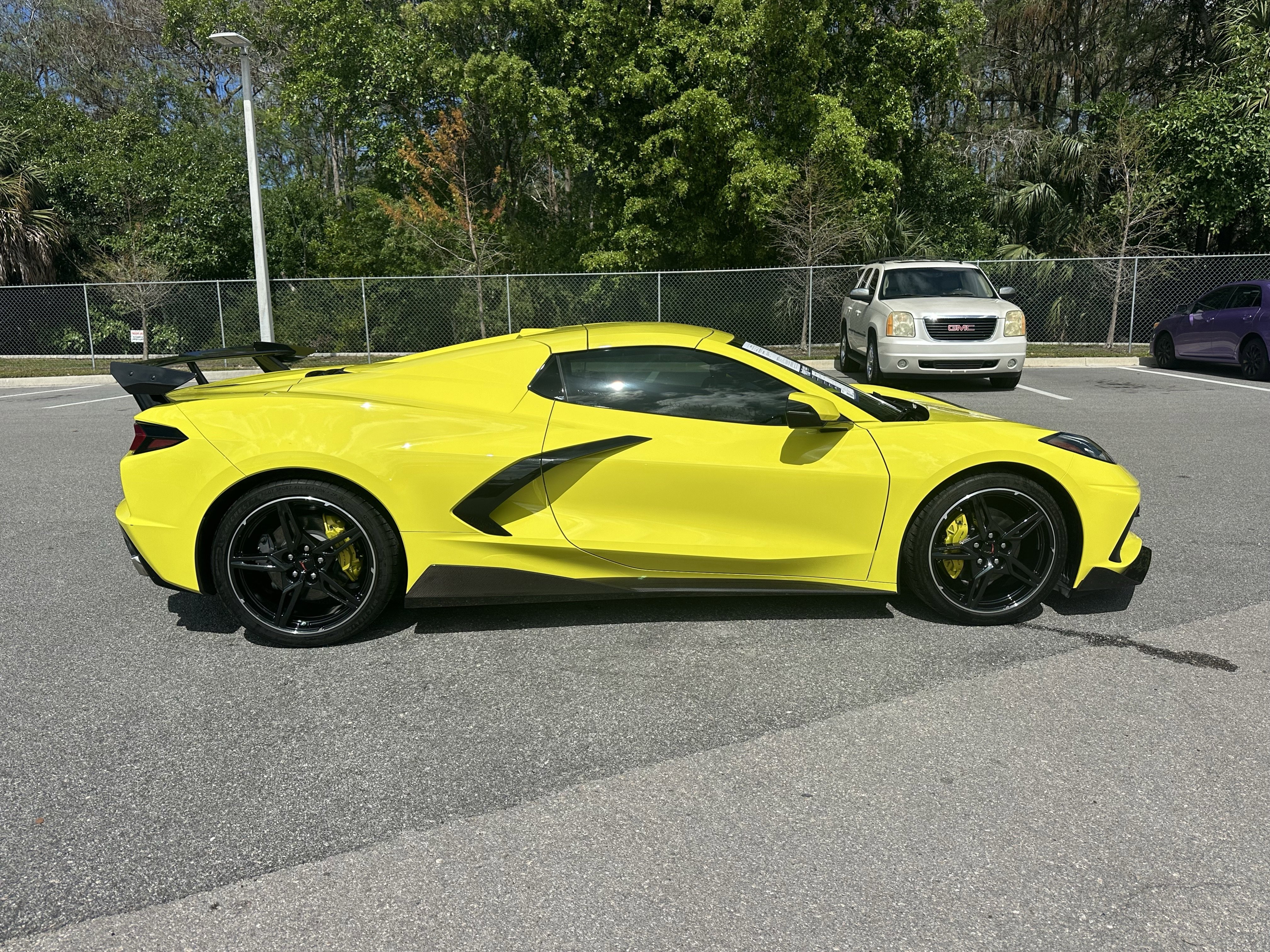 Used 2020 Accelerate Yellow Metallic Chevrolet 2LT image 10
