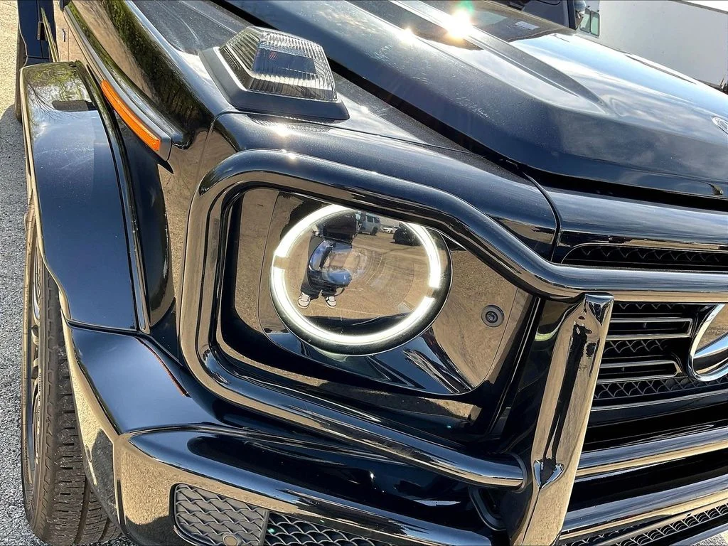 Used 2021 Obsidian Black Metallic Mercedes-Benz G 550 image 32