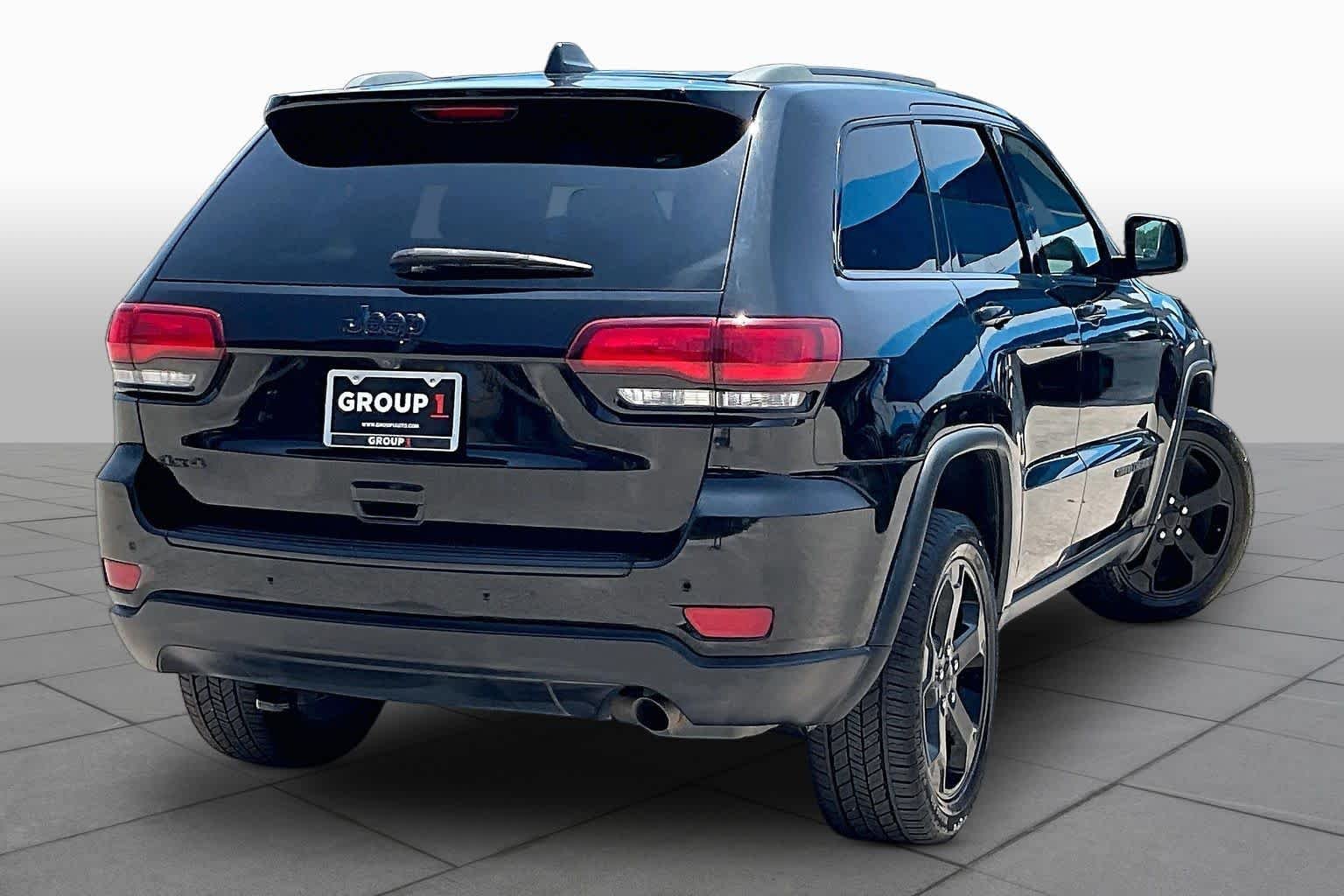 Used 2018 Diamond Black Crystal Pearlcoat Jeep Upland image 13