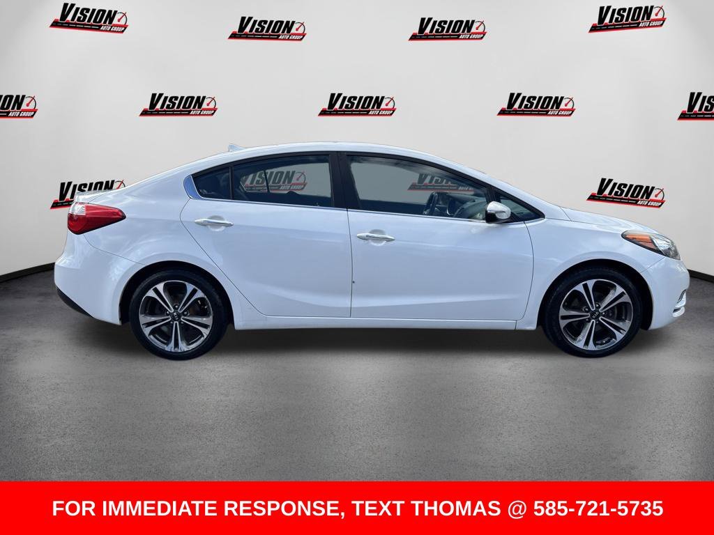 Used 2016 White Kia EX image 4