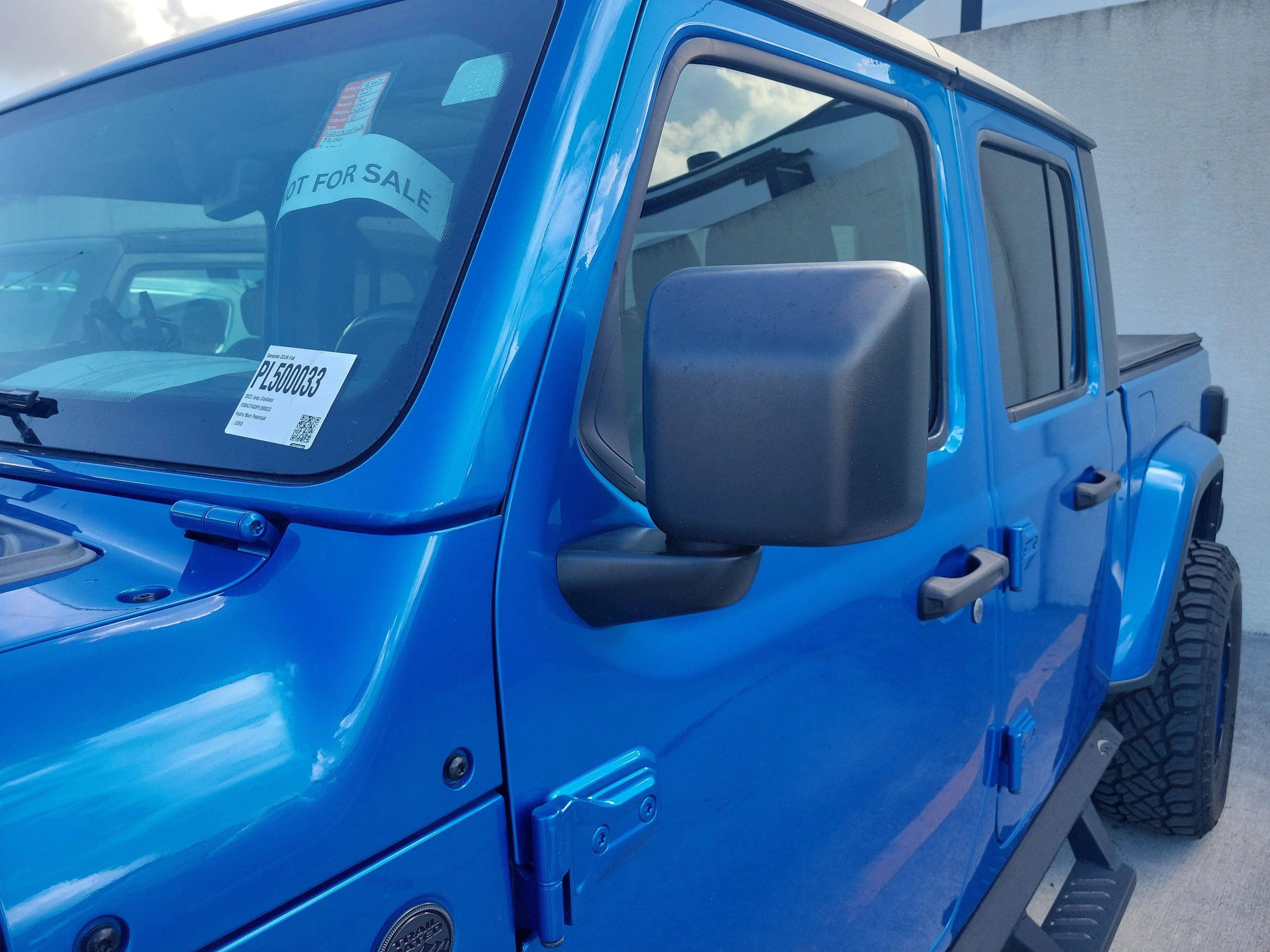 Used 2023 Hydro Blue Pearlcoat Jeep Sport S image 6