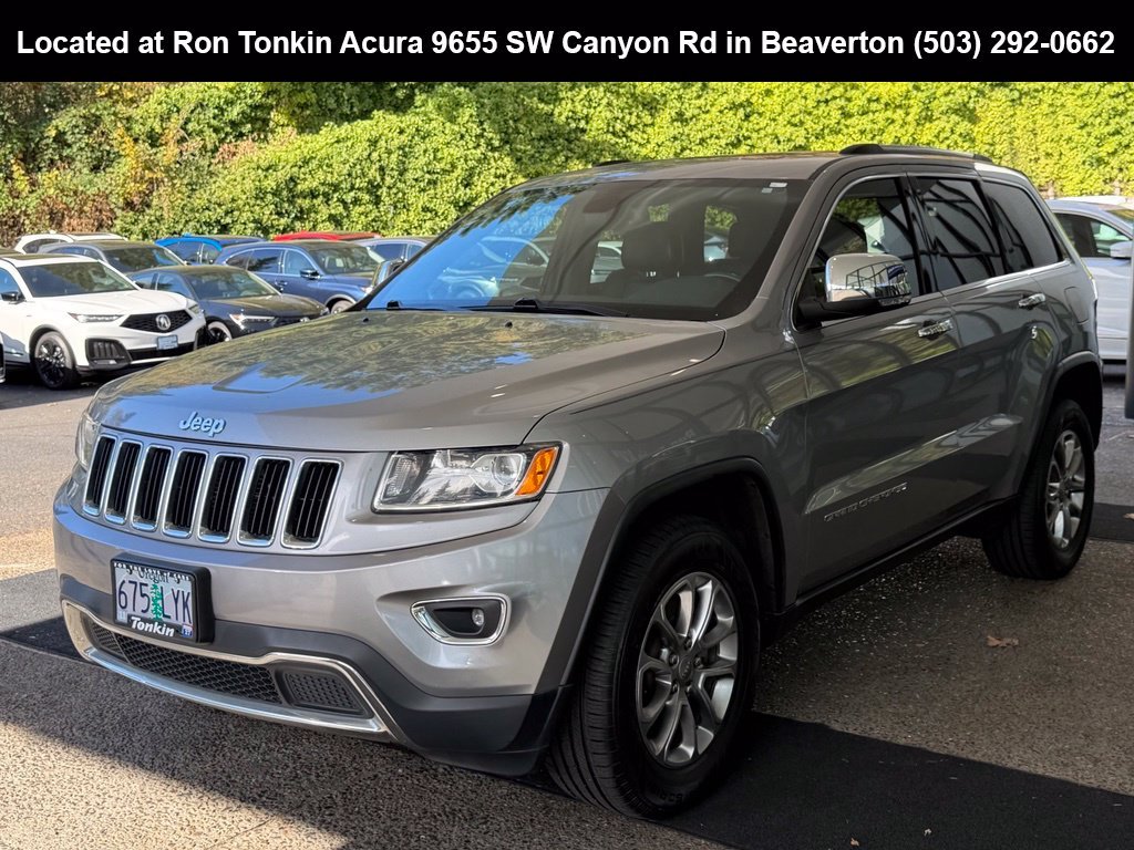 Used 2015 Billet Silver Metallic Clearcoat Jeep Limited image 4