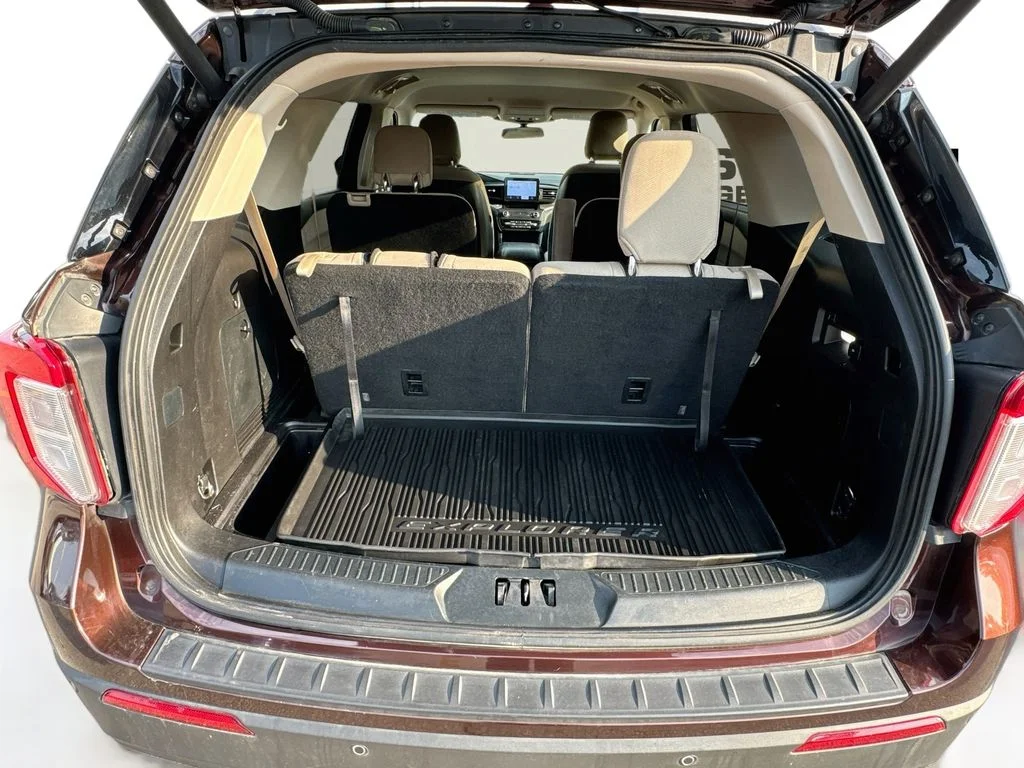 Used 2020 Brown Ford XLT image 31
